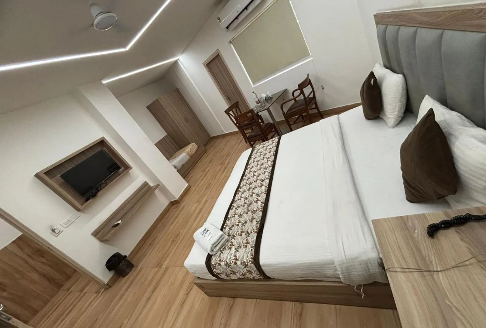 ****  Hotel The Metropolitan Plaza Near Igi Airport Delhi New Delhi India