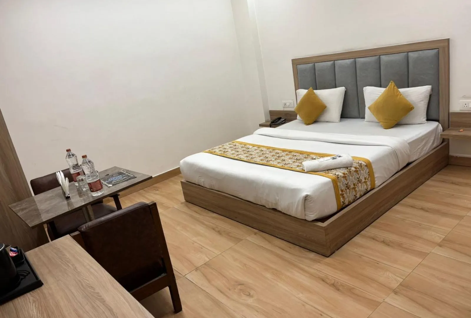 Hotel The Metropolitan Plaza Near Igi Airport Delhi New Delhi 4*,