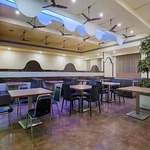 Hotel Aerotech Plaza